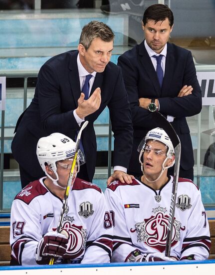 Kontinental Hockey League. Avangard vs. Dinamo Riga