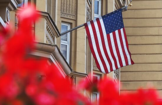 USA suspends issuing nonimmigrant visa in Russia