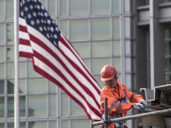 USA suspends issuing nonimmigrant visas in Russia