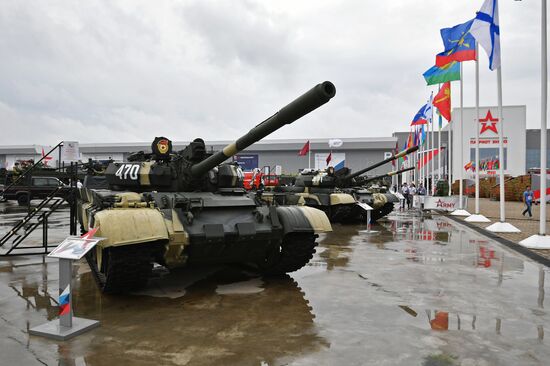 Army 2017 International Military-Technical Forum in Vladivostok. Day two
