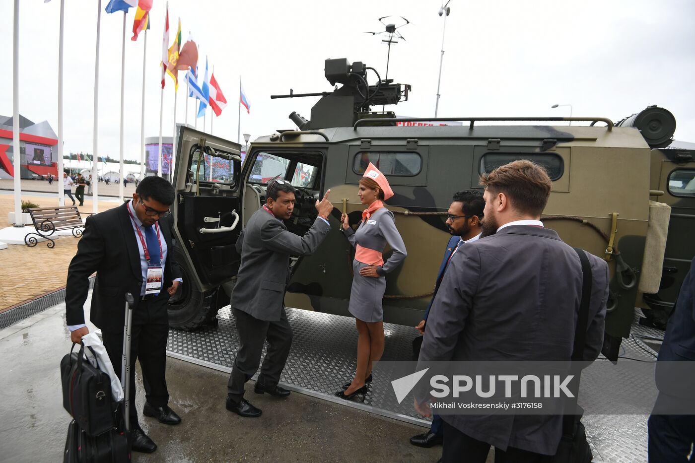 Army 2017 International Military-Technical Forum in Vladivostok. Day two