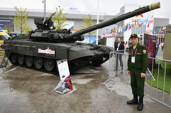 Army 2017 International Military-Technical Forum in Vladivostok. Day two