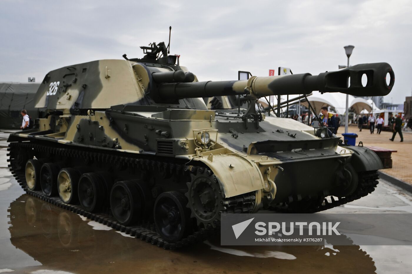 Army 2017 International Military-Technical Forum in Vladivostok. Day two