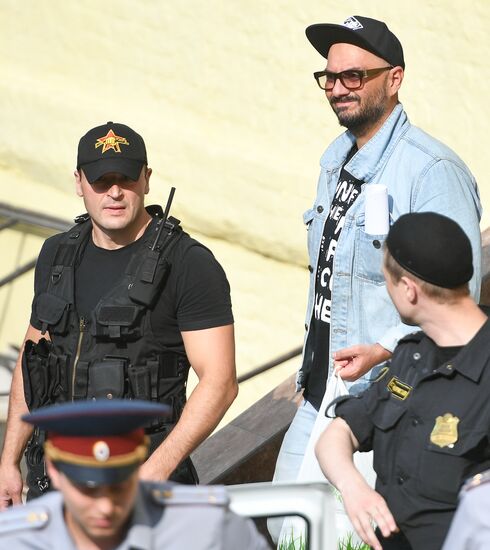 Court hears investigators' motion on arrest of film director Kirill Serebrennikov