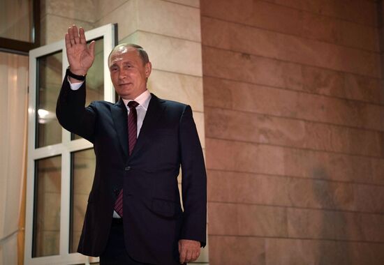 Russian President Vladimir Putin's meeting with Armenian President Serzh Sargsyan