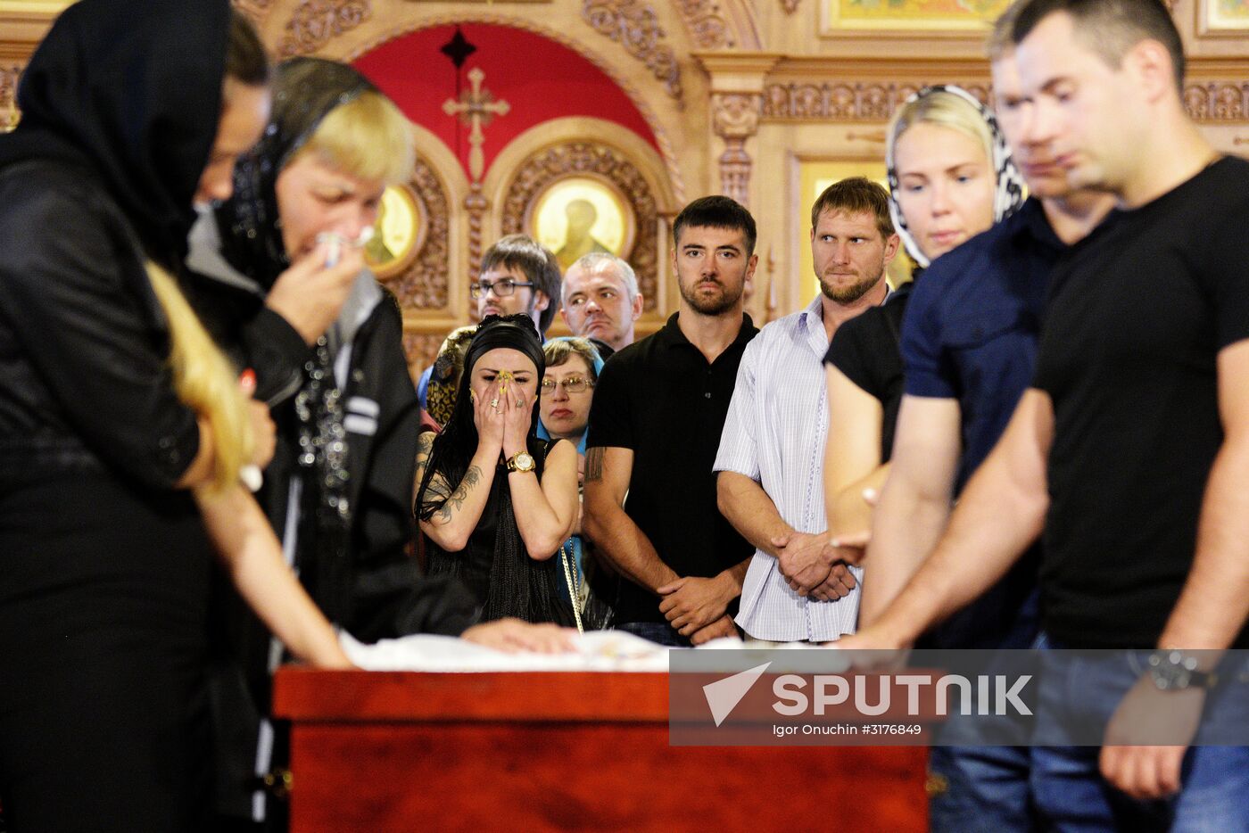 Paying last respects to world and Europe powerlifting champion Andrei Drachev in Khabarovsk