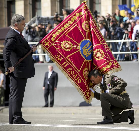 Parade to mark Independence Day in Kiev