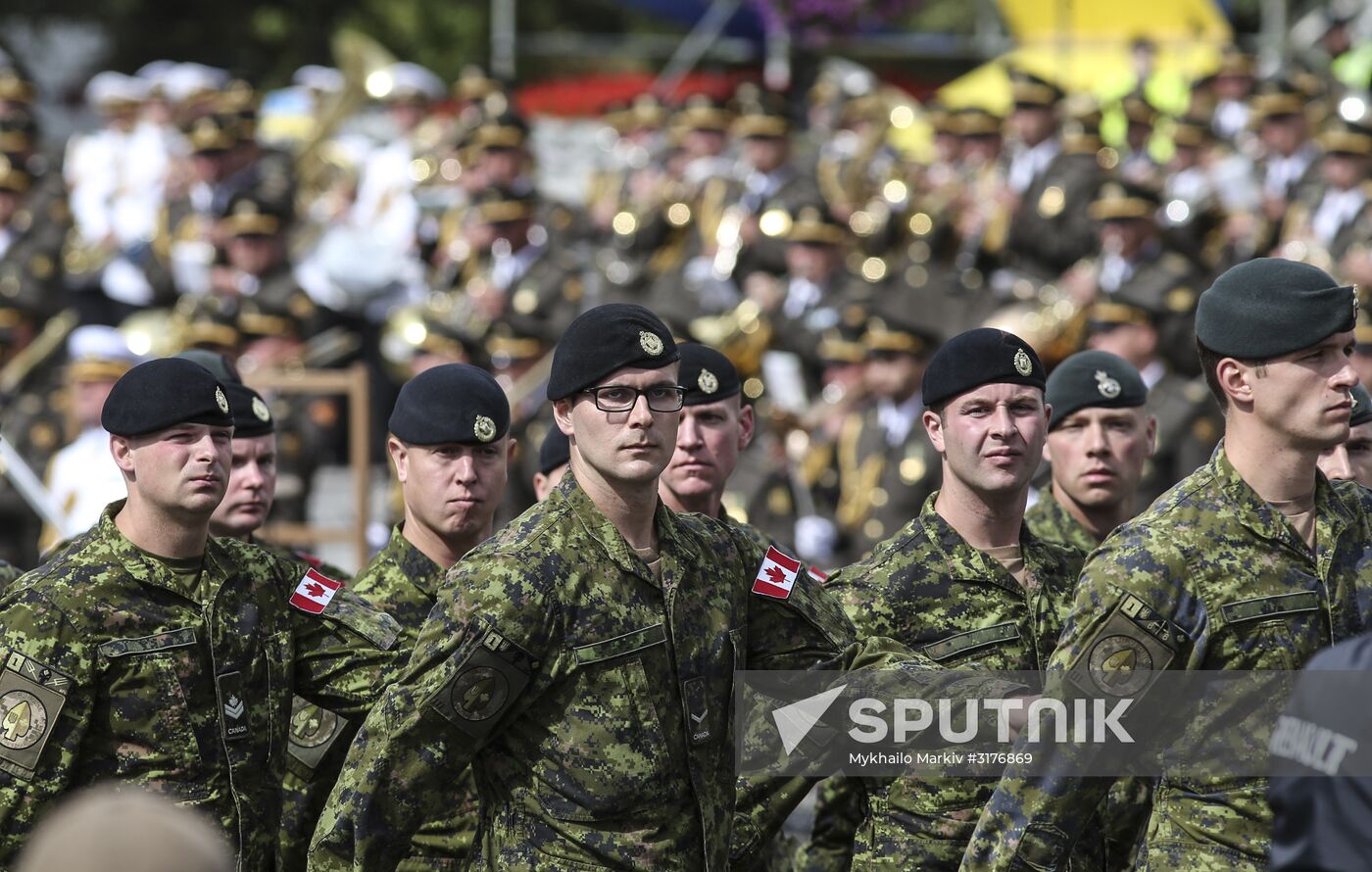 Parade to mark Independence Day in Kiev