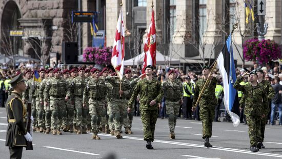 Parade to mark Independence Day in Kiev