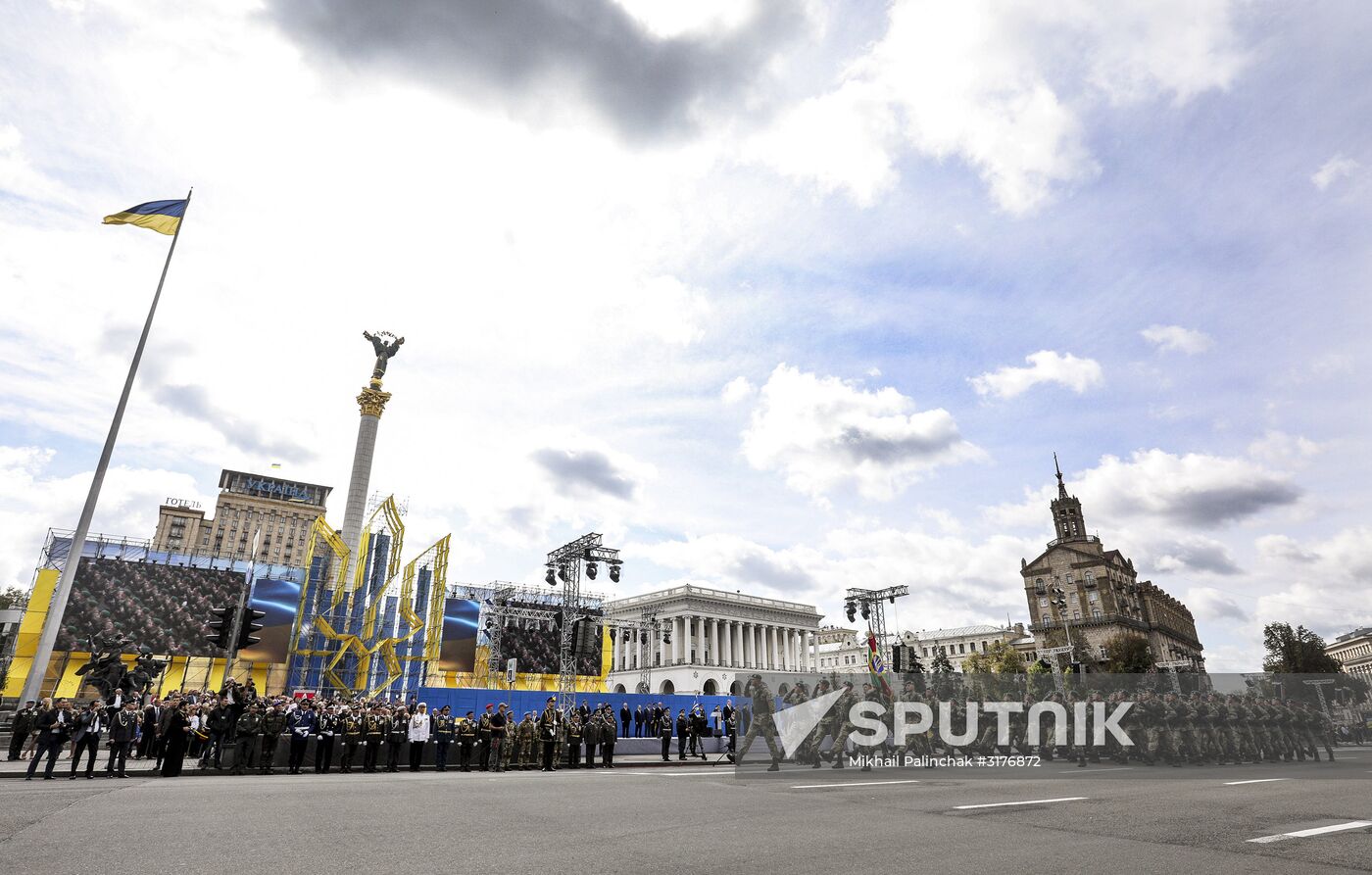 Parade to mark Independence Day in Kiev