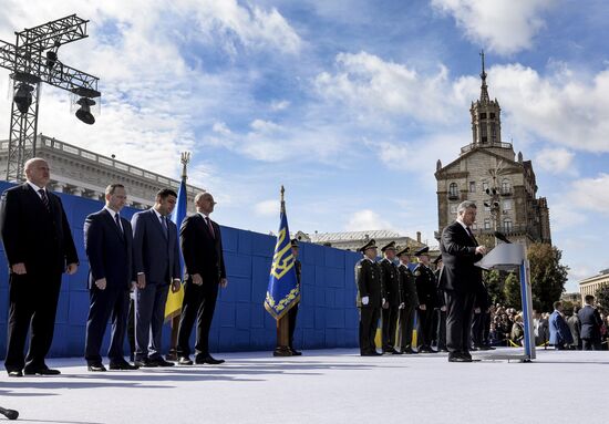 Parade to mark Independence Day in Kiev