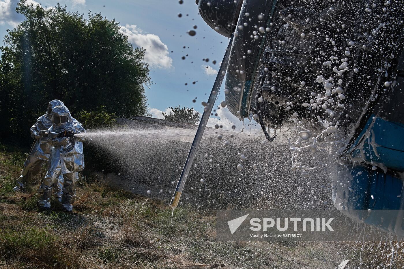 Russian Emergencies Ministry holds drills in Crimea