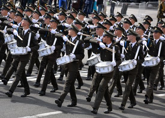 Parade to mark Independence Day in Kiev