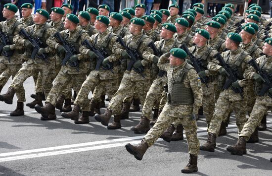 Parade to mark Independence Day in Kiev