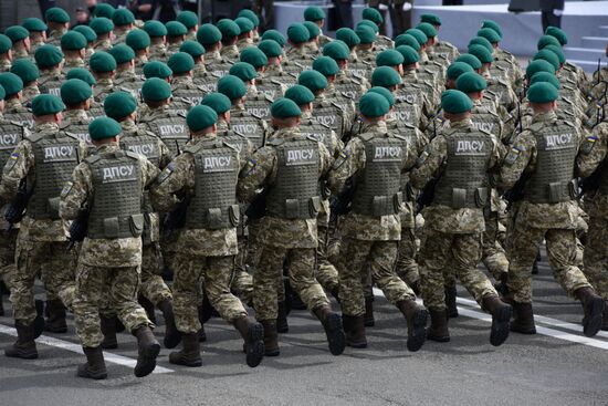 Parade to mark Independence Day in Kiev