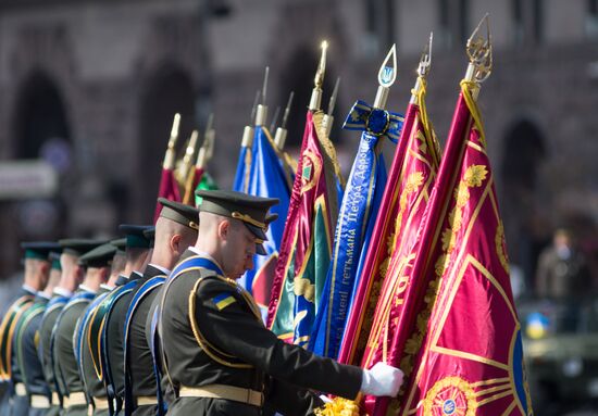 Parade to mark Independence Day in Kiev