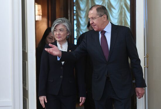 Russian Foreign Minister Sergei Lavrov meets with South Korea's Kang Kyung-wha