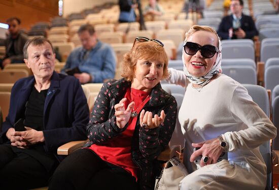 Meeting of Oleg Tabakov Theater company prior to new theater season