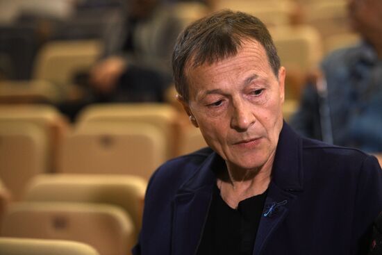 Meeting of Oleg Tabakov Theater company prior to new theater season