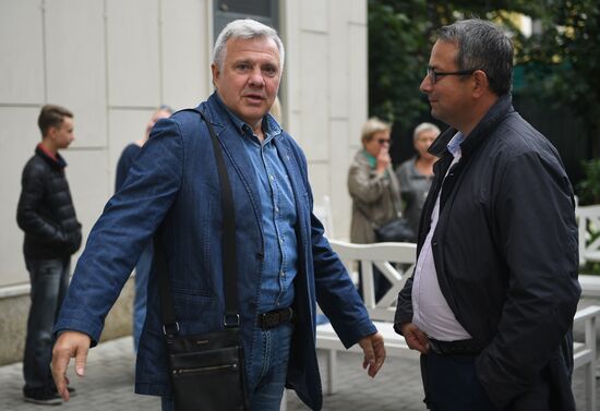 Meeting of Oleg Tabakov Theater company prior to new theater season