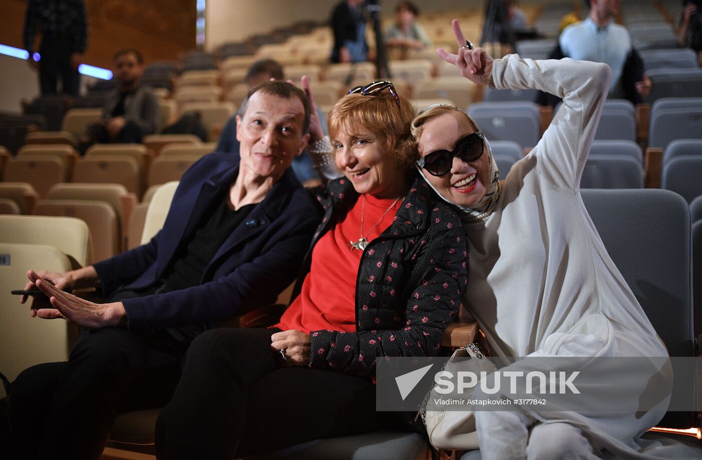 Meeting of Oleg Tabakov Theater company prior to new theater season