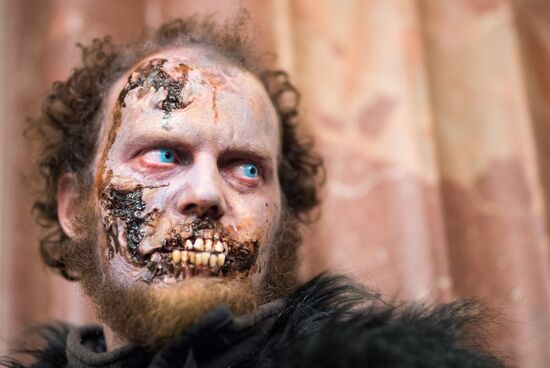 Game of Thrones characters in Moscow metro