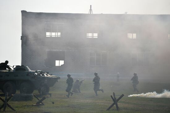 Show of weaponry at the Army 2017 International Military-Technical Forum in Sverdlovsk Region