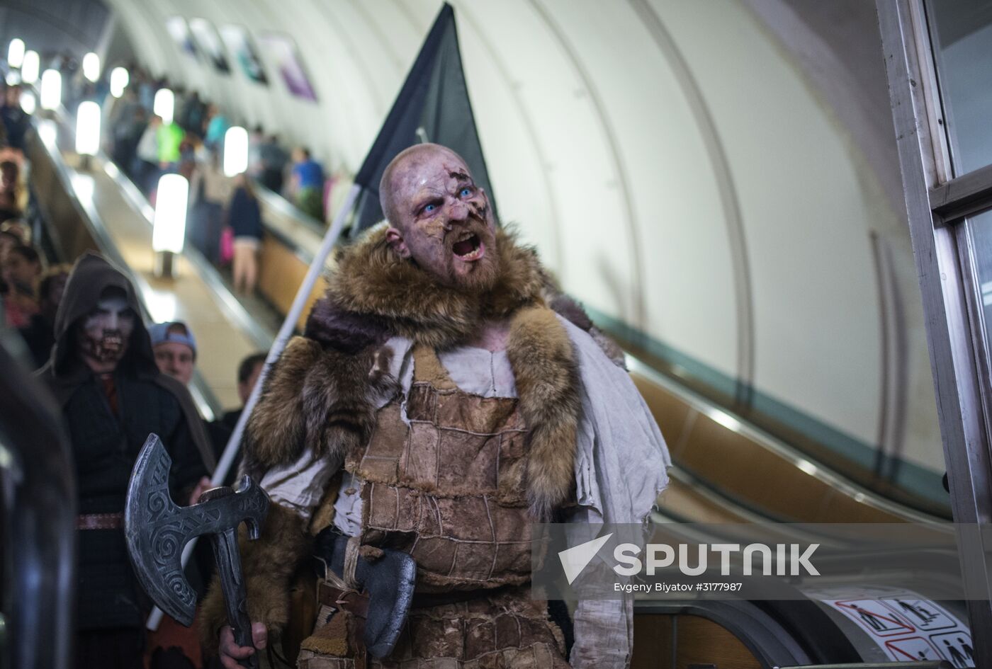 Game of Thrones characters ride in Moscow metro