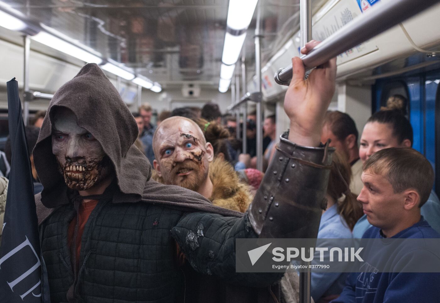 Game of Thrones characters ride in Moscow metro