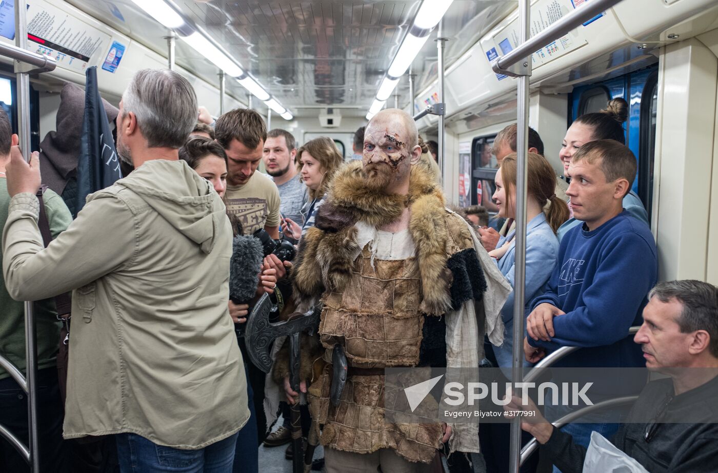 Game of Thrones characters ride in Moscow metro