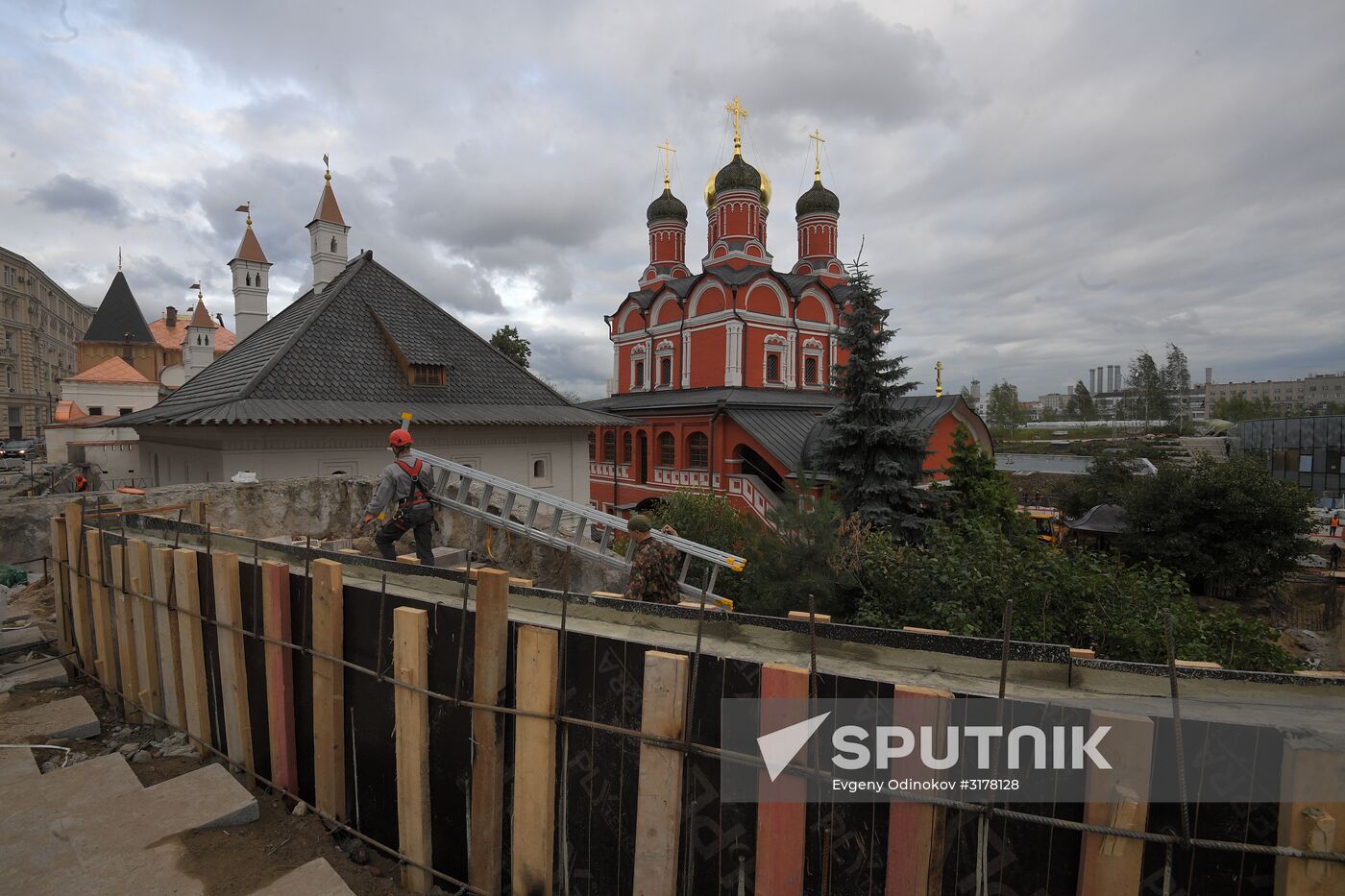 Streets undergo reconstruction in Moscow