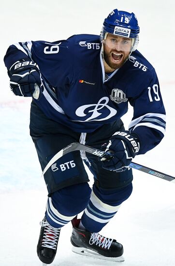 Kontinental Hockey League. Dynamo Moscow vs. CSKA