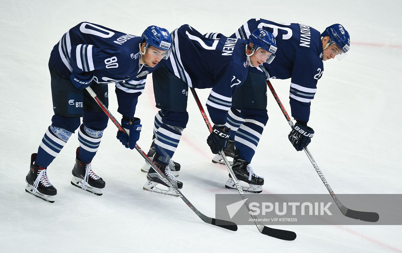 Kontinental Hockey League. Dynamo Moscow vs. CSKA