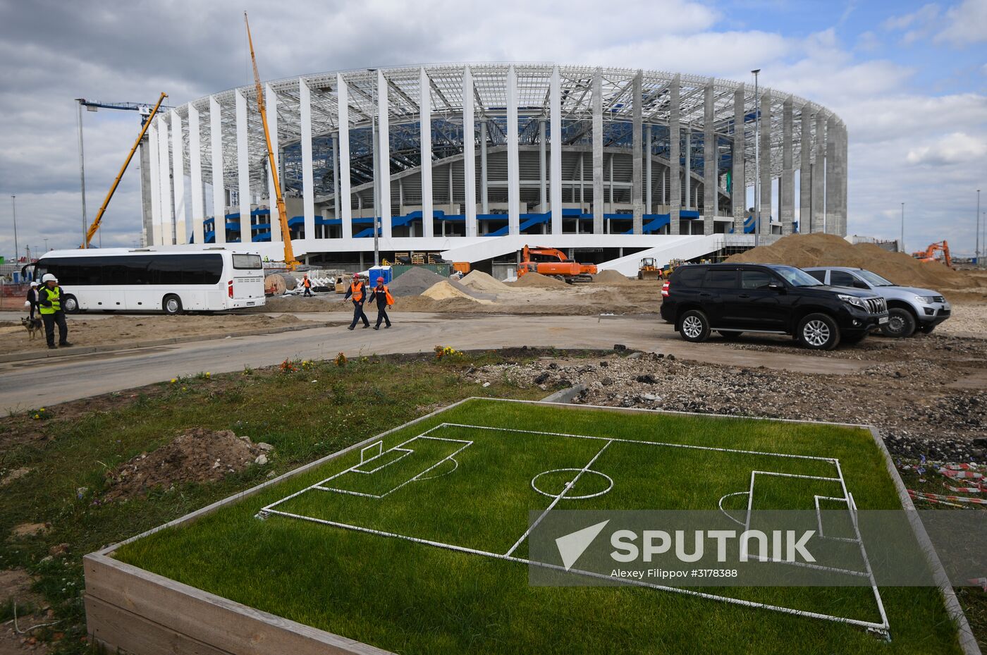Nizhny Novgorod stadium under construction