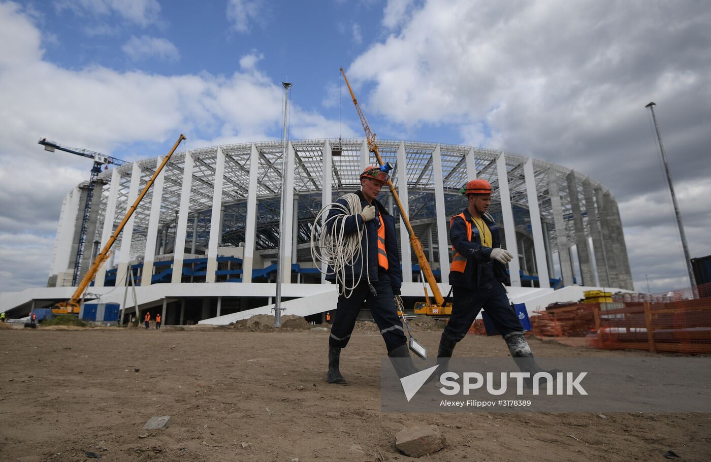 Nizhny Novgorod stadium under construction