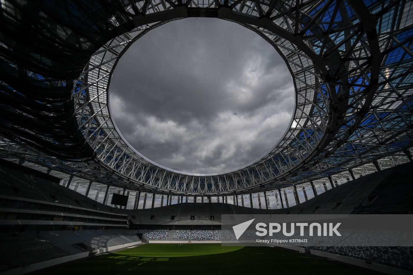 Nizhny Novgorod stadium under construction