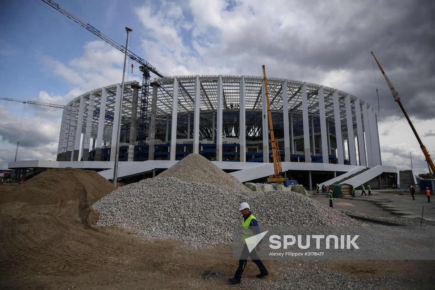 Nizhny Novgorod stadium under construction
