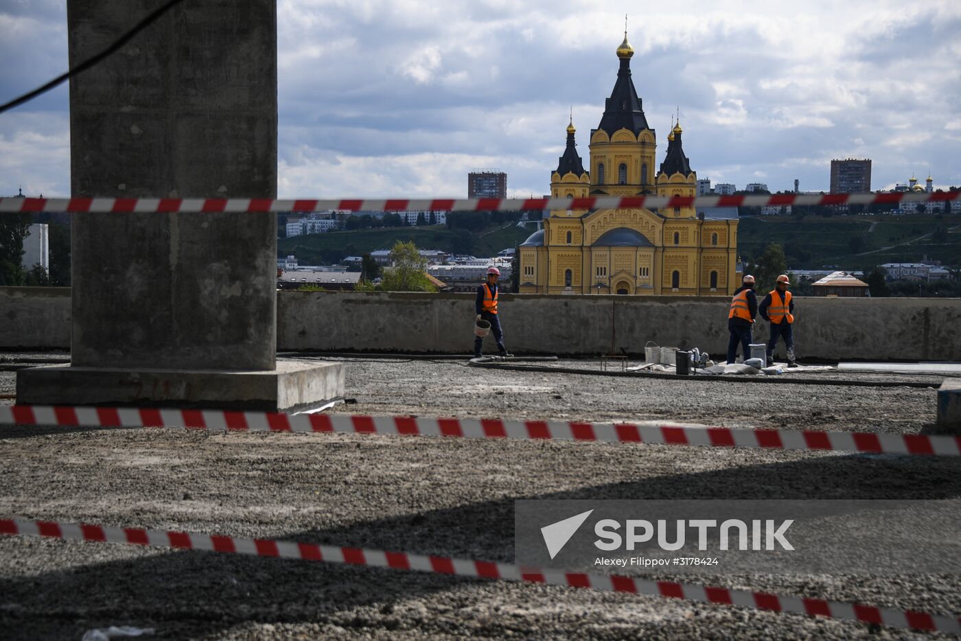 Nizhny Novgorod stadium under construction