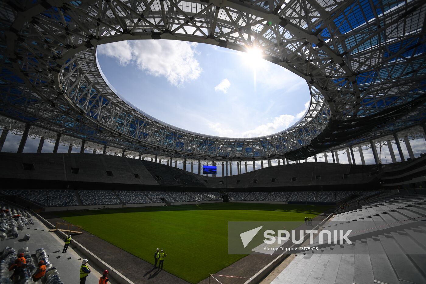 Nizhny Novgorod stadium under construction