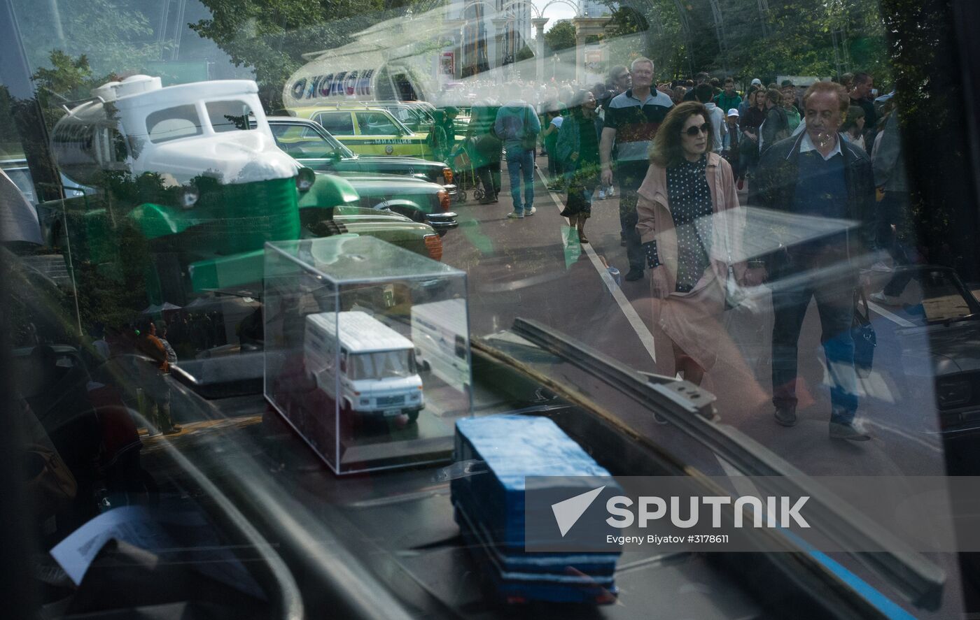 Seventh Retrofest festival of old and classic cars