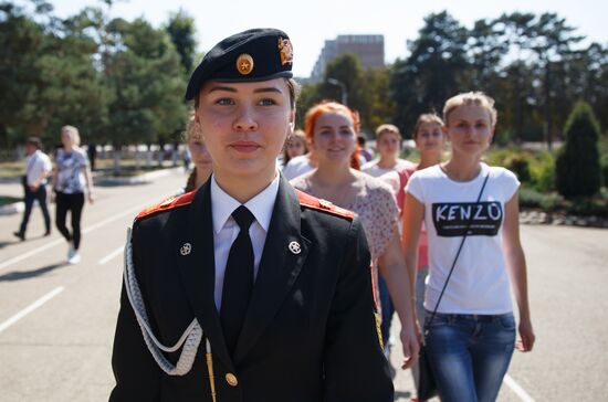 Young women enrolled to Krasnodar Aviation Institute to get flight profession