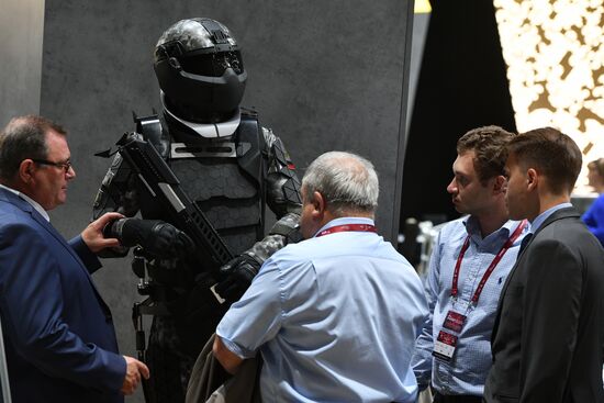 Army 2017 International Military-Technical Forum. Day six