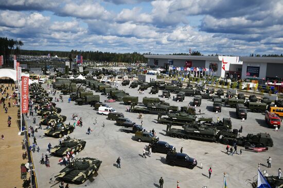 Army 2017 International Military-Technical Forum. Day six