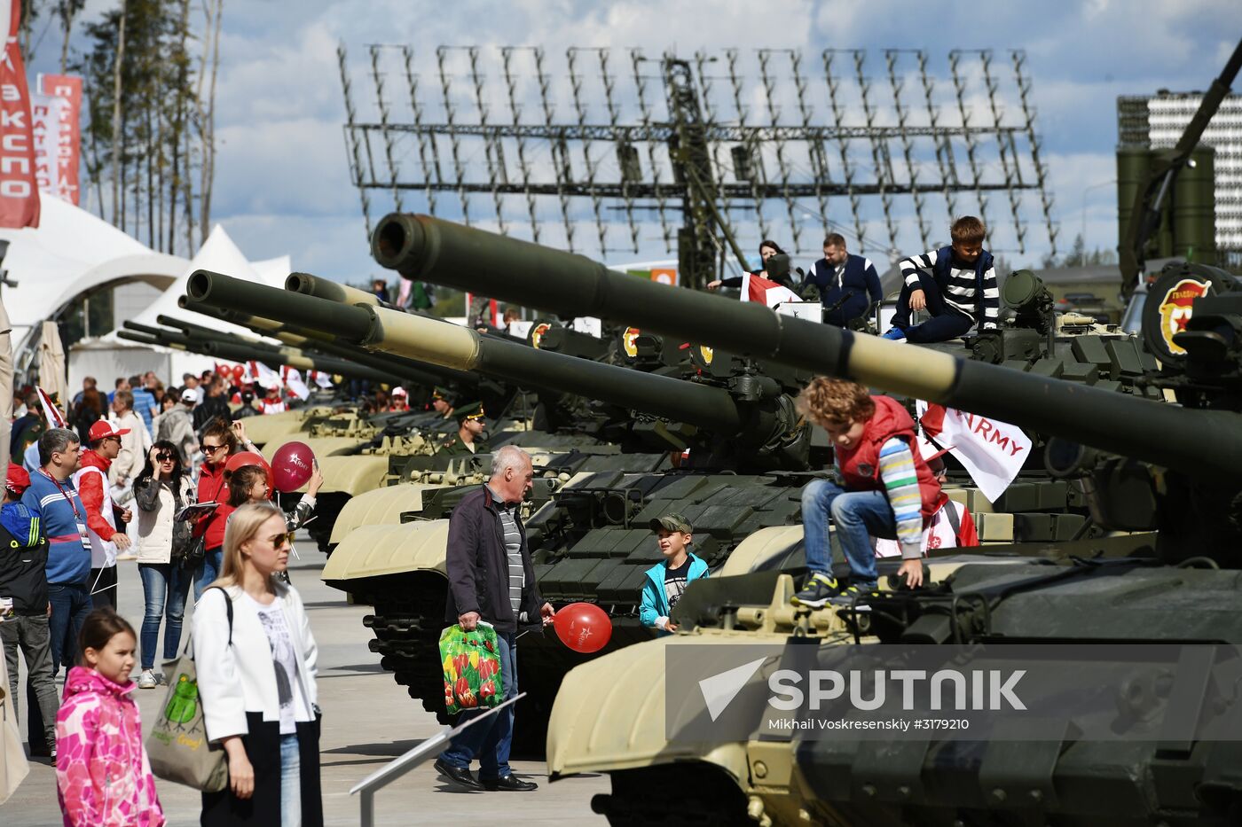 Army 2017 International Military-Technical Forum. Day six