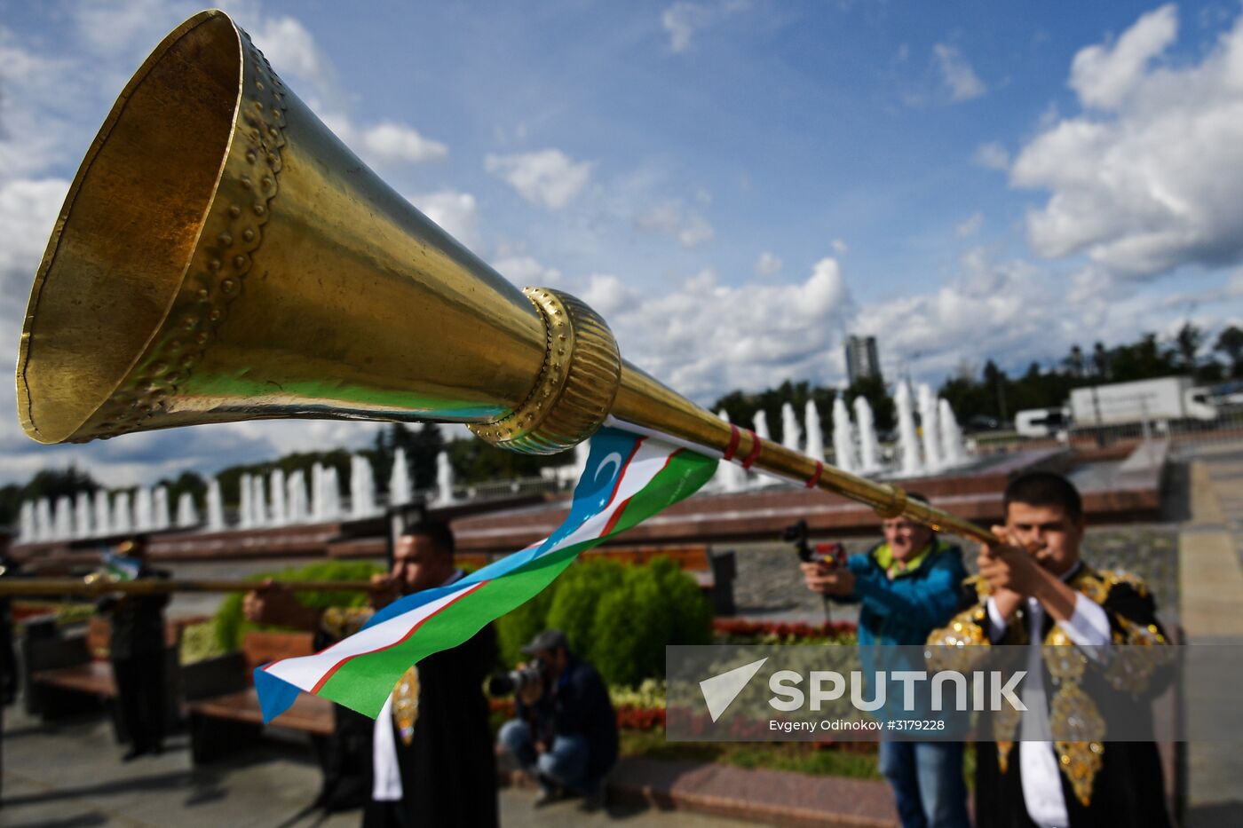 Procession by participants in Spasskaya Tower festival