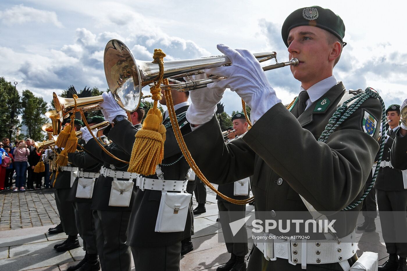 Procession by participants in Spasskaya Tower festival