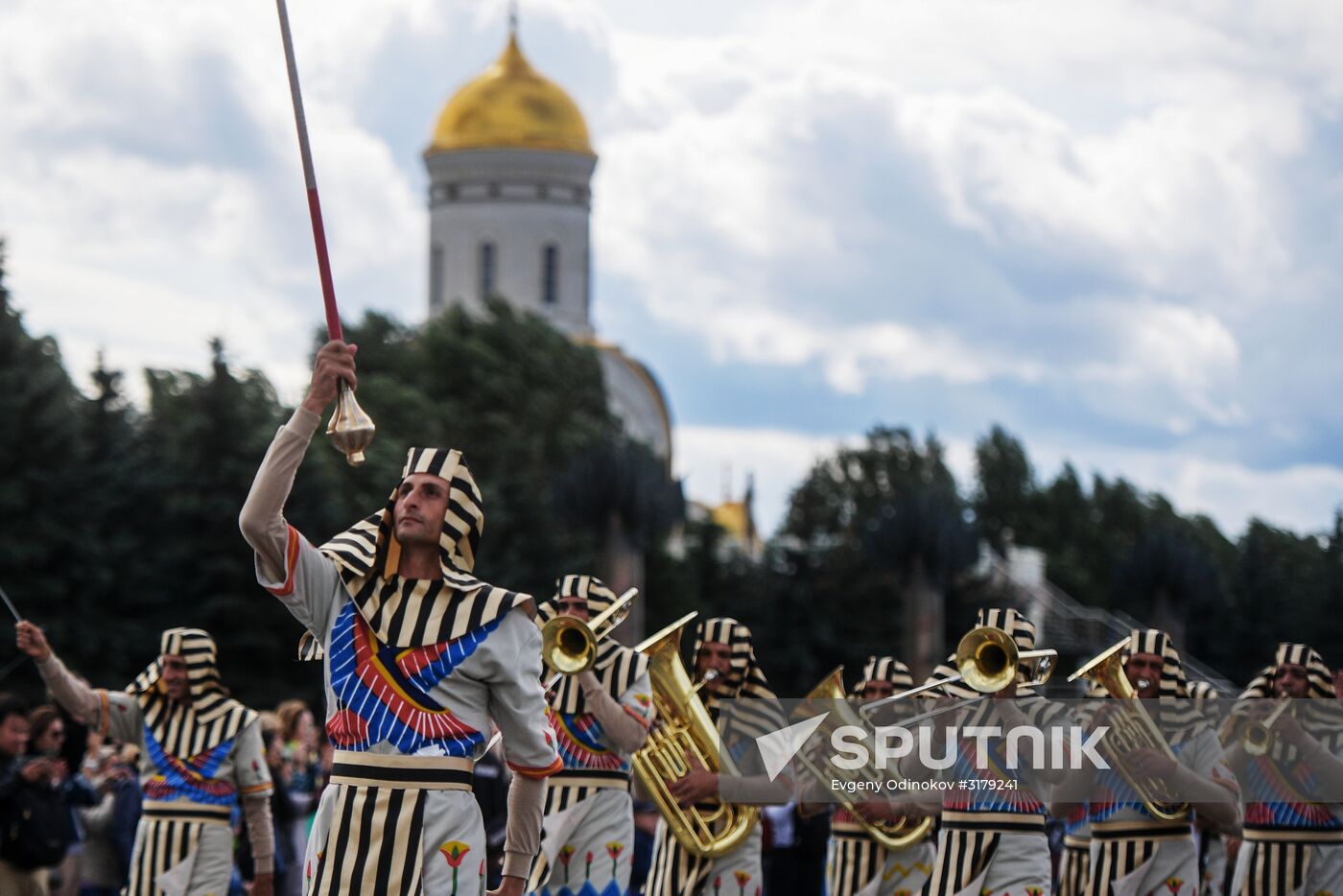 Procession by participants in Spasskaya Tower festival