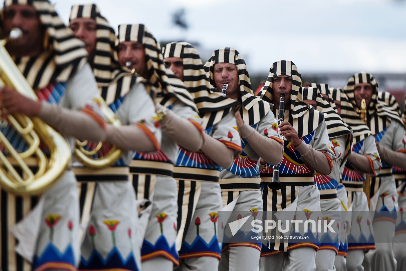 Procession by participants in Spasskaya Tower festival