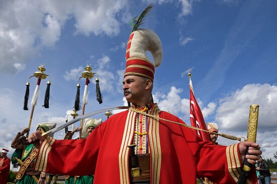 Procession by participants in Spasskaya Tower festival