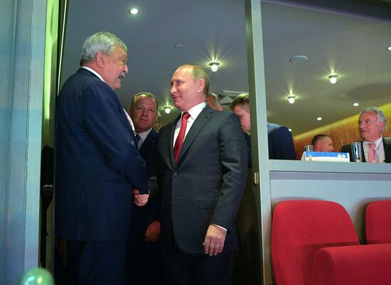 Russian President Vladimir Putin visits Hungary